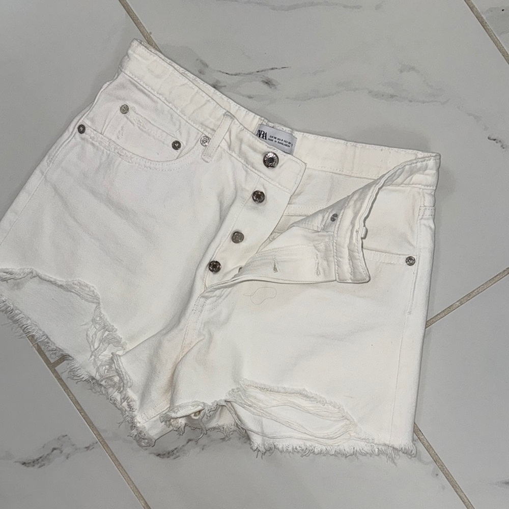 H&M White Jean Shorts Distressed Frayed Hem